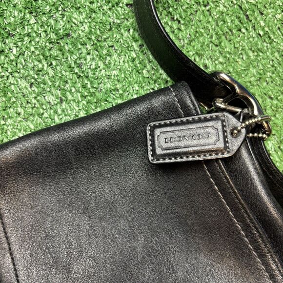 VTG Coach F10204 Black Leather Fold Over Flap Shoulder Bag Purse - Picture 5 of 13